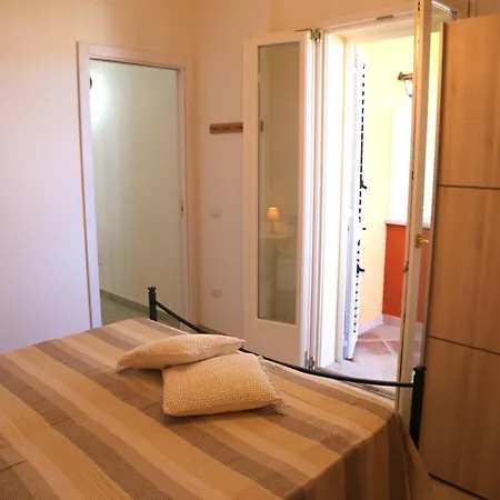 Апартаменты La Casa Di Geppo Кастельсардо